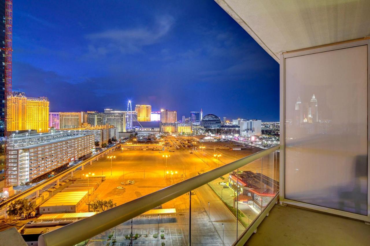 Msg Sphere View At Mgm Signature Studio Deluxe Las Vegas Exterior photo